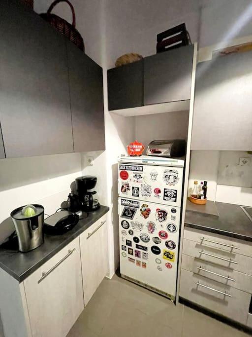 Apartament 20' From The Airport,20' From The Center Of Ateny Zewnętrze zdjęcie