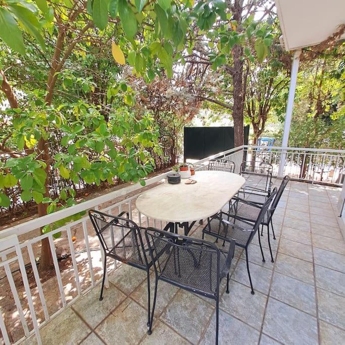 Apartament 20' From The Airport,20' From The Center Of Ateny Zewnętrze zdjęcie