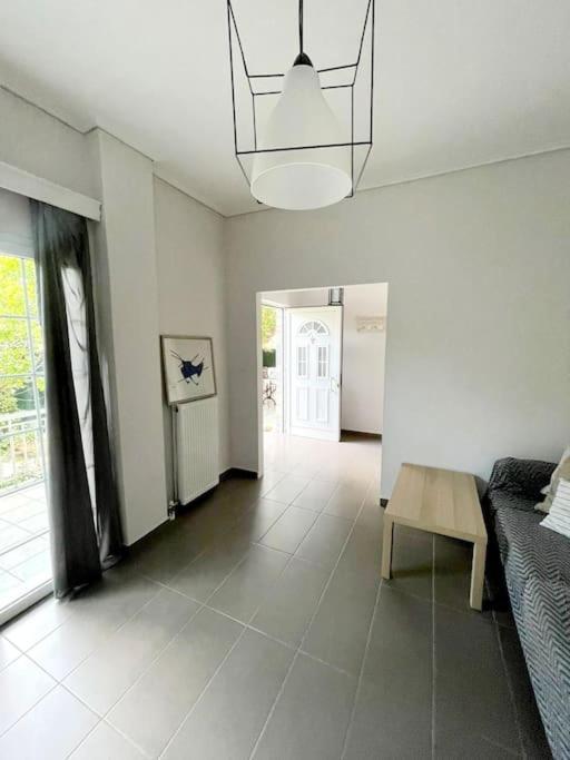 Apartament 20' From The Airport,20' From The Center Of Ateny Zewnętrze zdjęcie